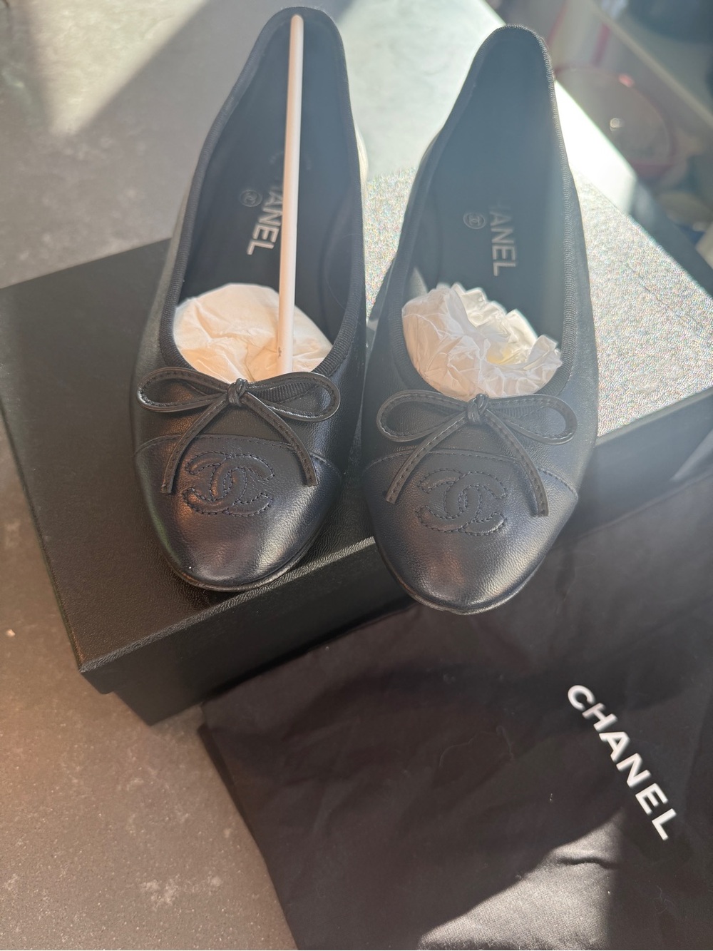 CHANEL Black Leather CC Logo Ballet Flats with Bow Detail